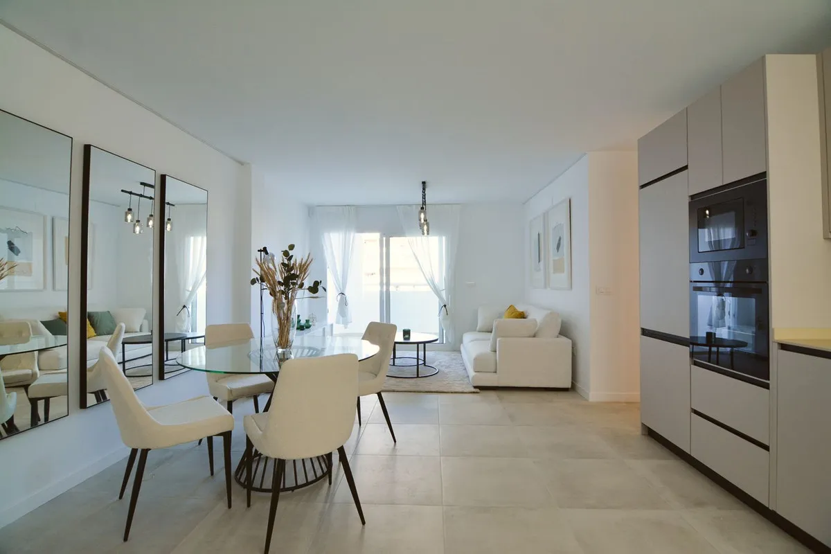 9be9d245-1000-430d-adf8-072f4e14f87b