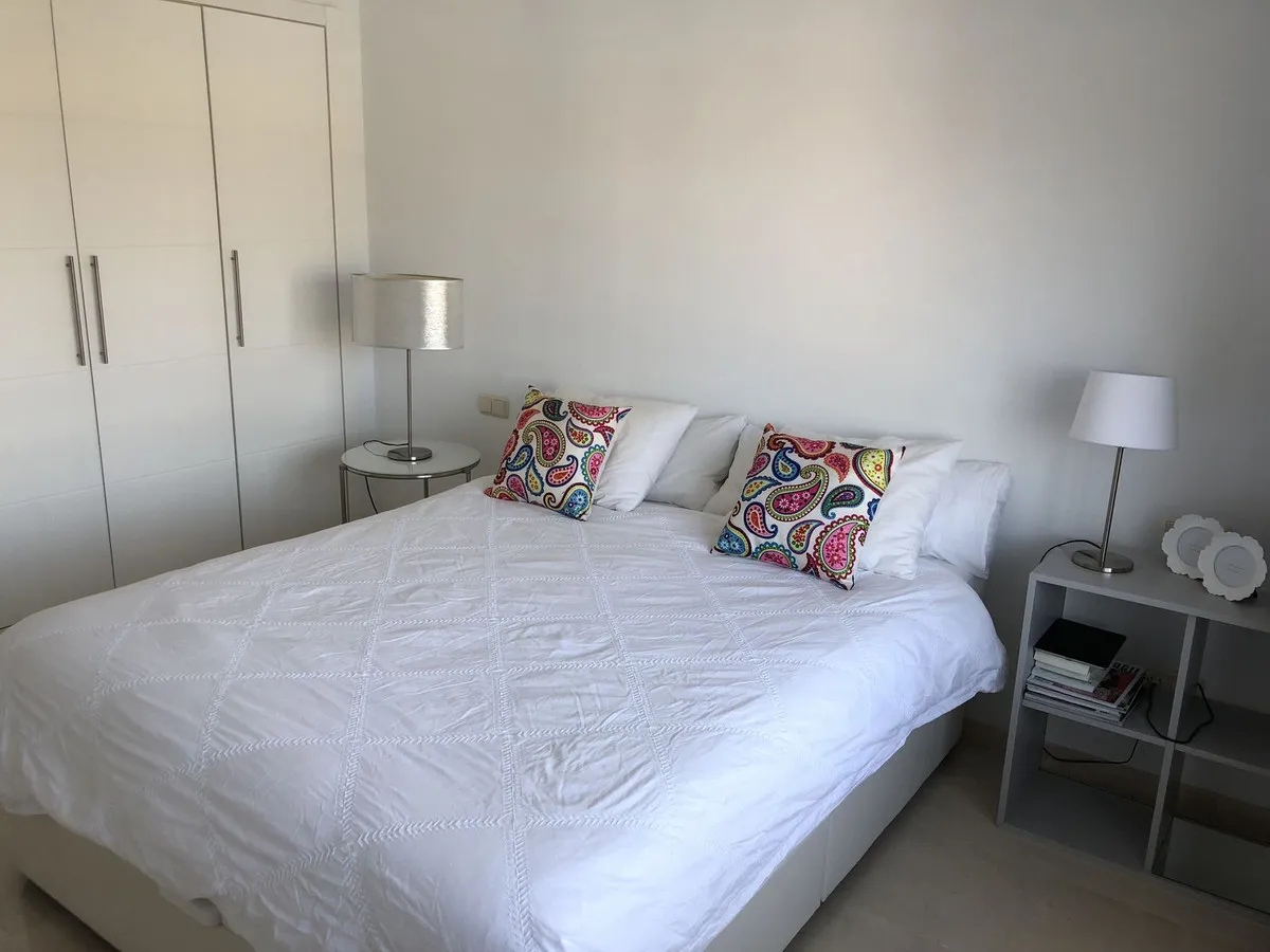 d54db2fc-6a5d-456d-a2ca-833d16e23278