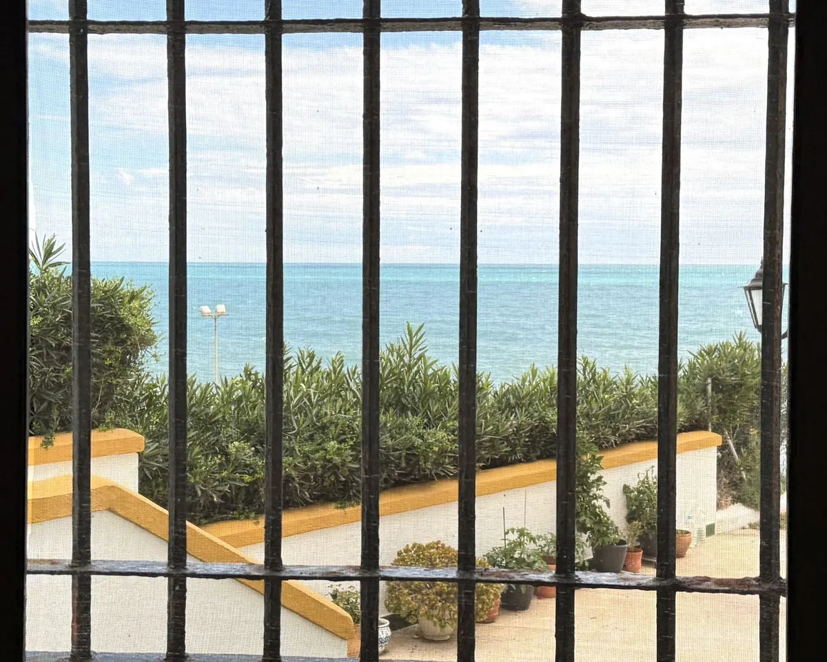 060448ec-0cb4-46d2-8a32-875743c1be3a