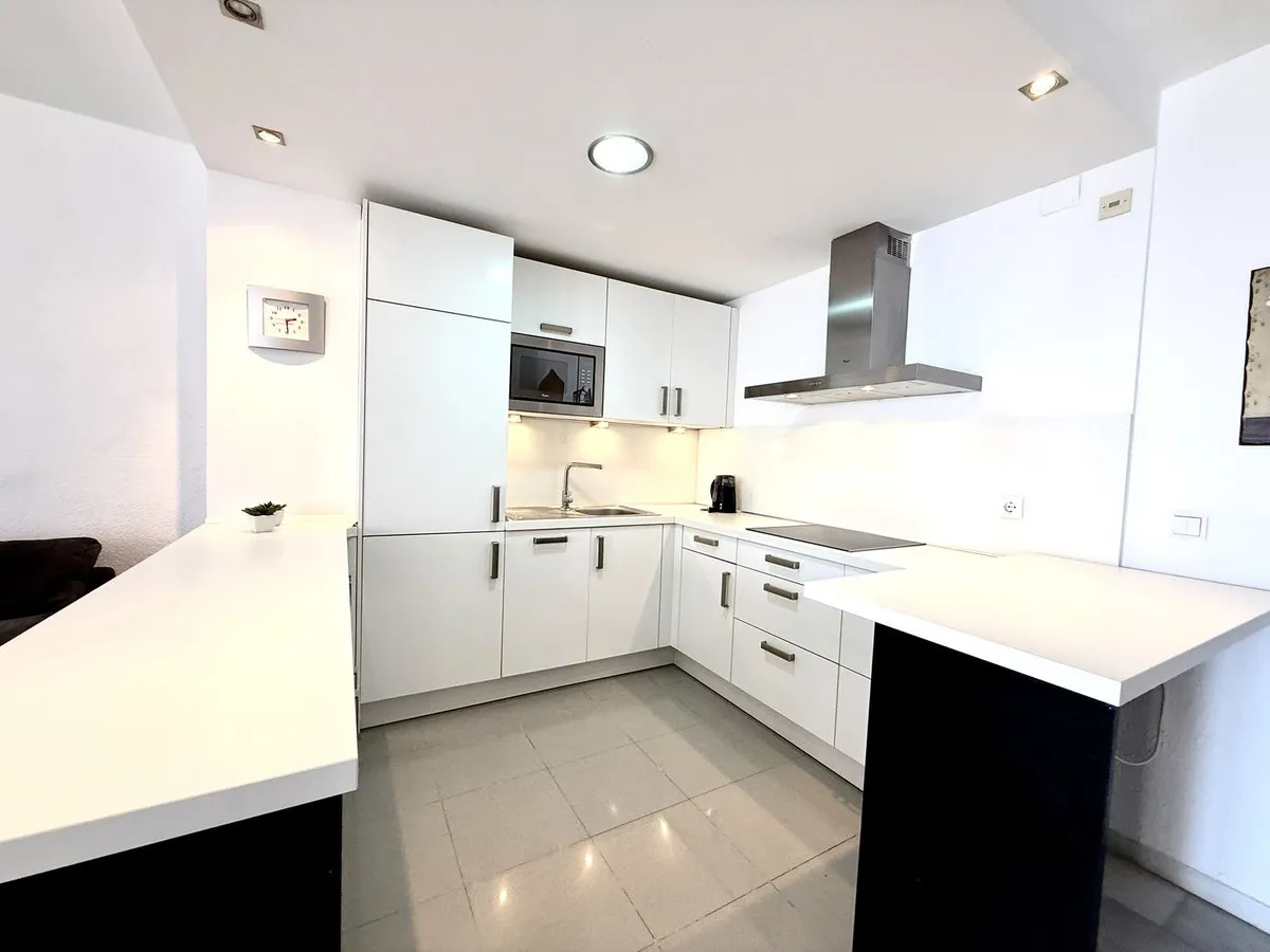 2e6f7e77-801e-4f1a-aeb7-b56b21fde02d