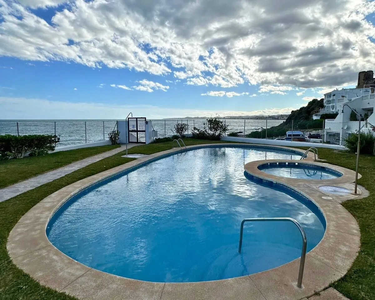 7a1fb3ae-0cf7-4bca-a097-e4be6d5a2e6f