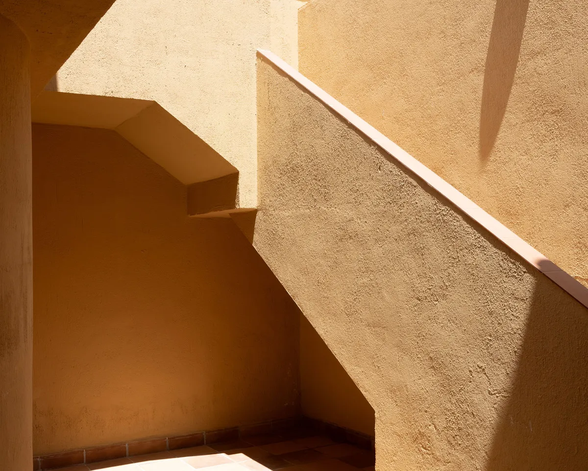 b6309fed-4476-4b6b-bff0-aecff1880f3c