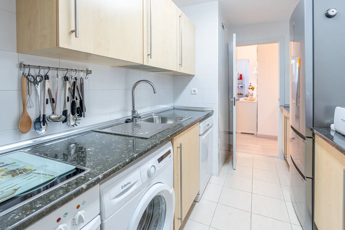 70e93722-1235-4da3-9d63-b8ce995e9323