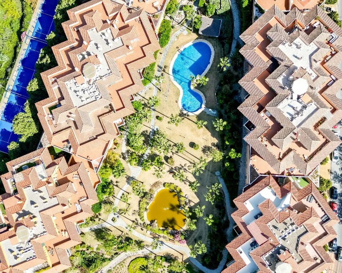 e05874ff-fbbe-4979-9ae1-0e1bc554db9d