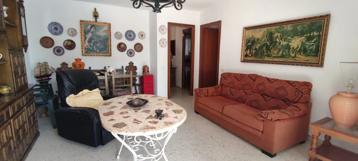 d90ee4dd-d6f9-4490-be03-4184979b567b