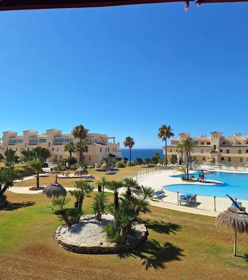 792d7a79-890c-4fe7-b990-b8237c81b879