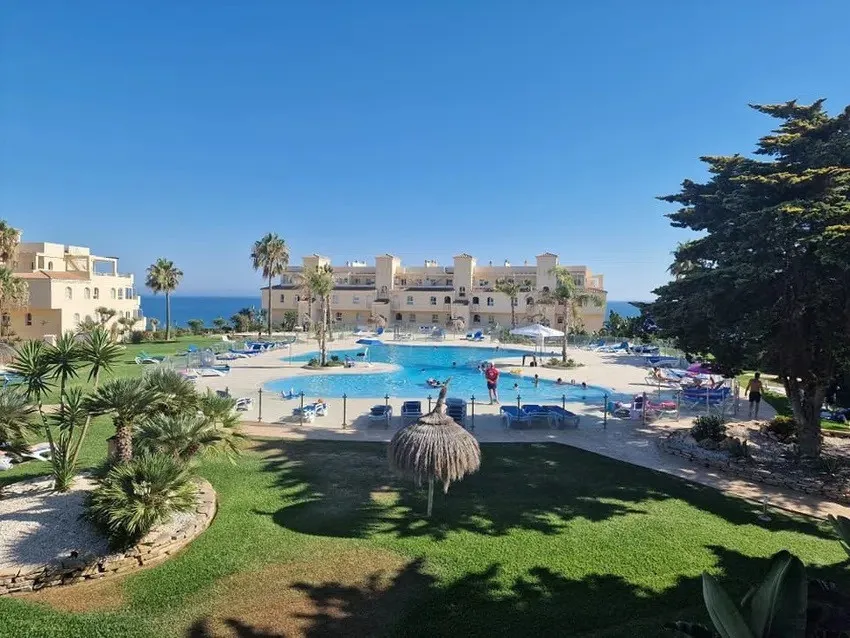 f220b557-ac1c-4b2b-9e14-806663cef382