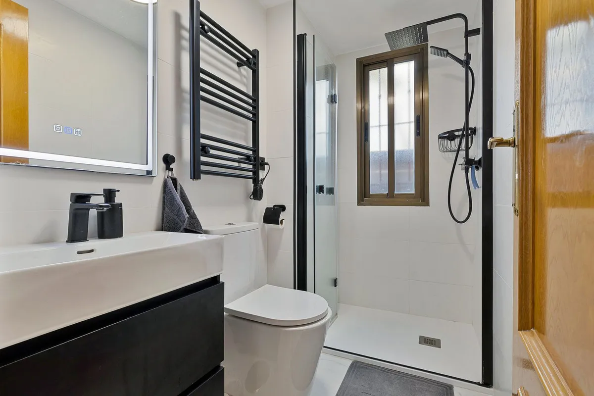 4947d5b6-b7a0-4423-9319-b113324f08e2