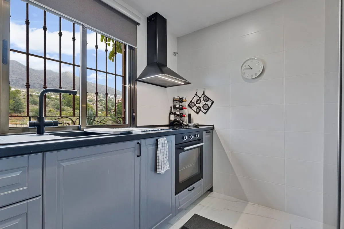 e71b90ab-ae2e-42f7-97a0-2f7ceef3f09e