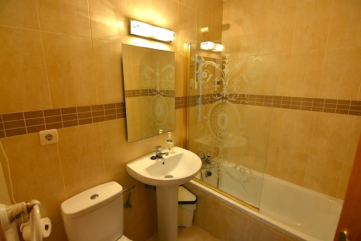 f35a13b5-ed33-4d8c-9e95-2b14bed73d06