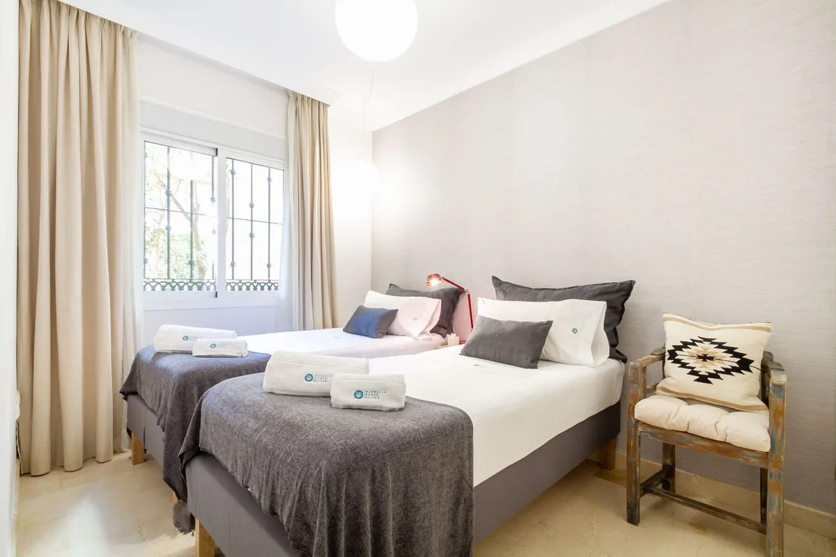 387ee55b-908b-48aa-b201-a464a87924f9