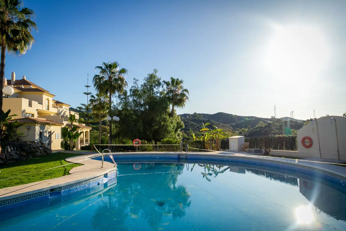 98c74099-b8d7-4a17-aa36-20ca841355ae