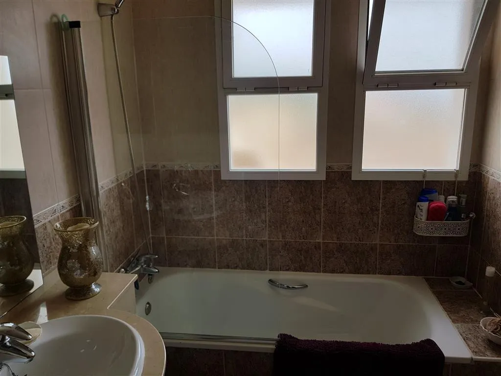 05128a86-2a8e-4e3c-a161-60b3c85900fa