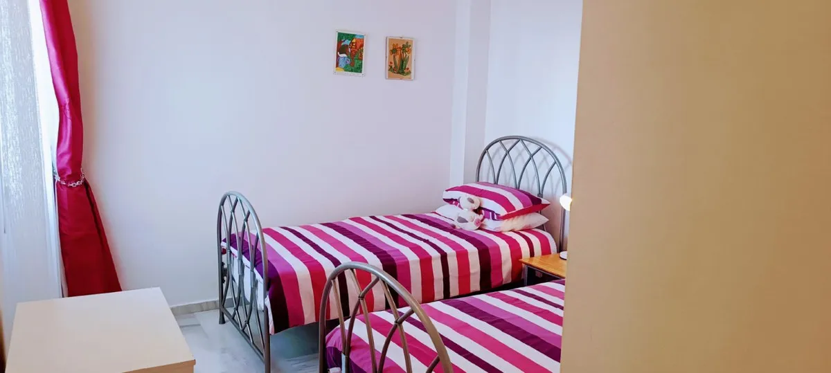 eb437bea-b662-4425-be6f-7989e7ede038