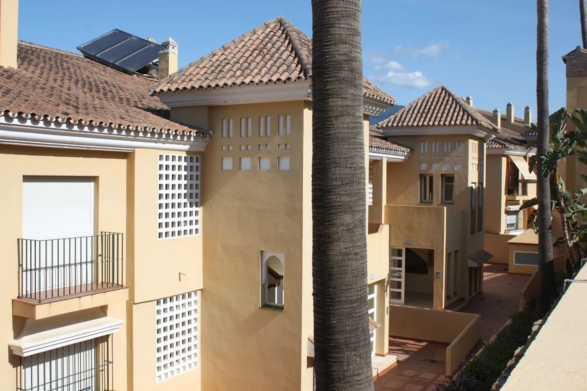 f72e91a5-cac7-4cbb-a72e-6c7c0666489e