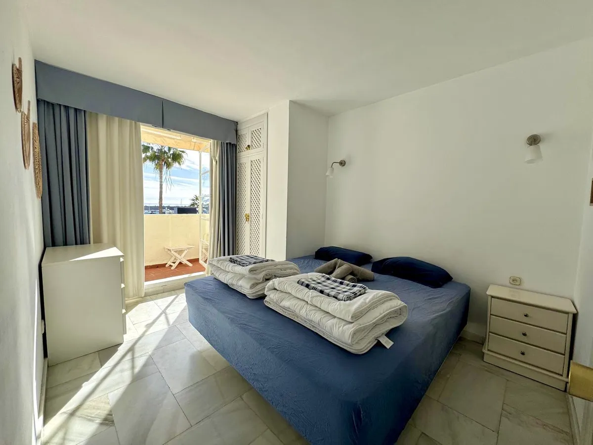 e7e0592e-b2c7-46ab-96c4-63b21b62f2b8