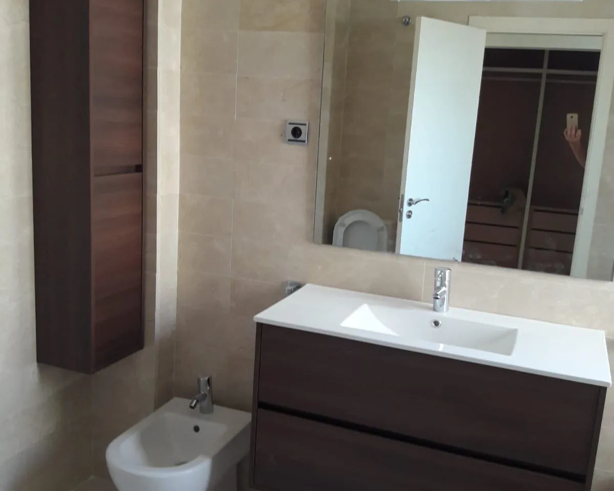 a9faa013-1500-48ad-9d2f-25cef3cf303c