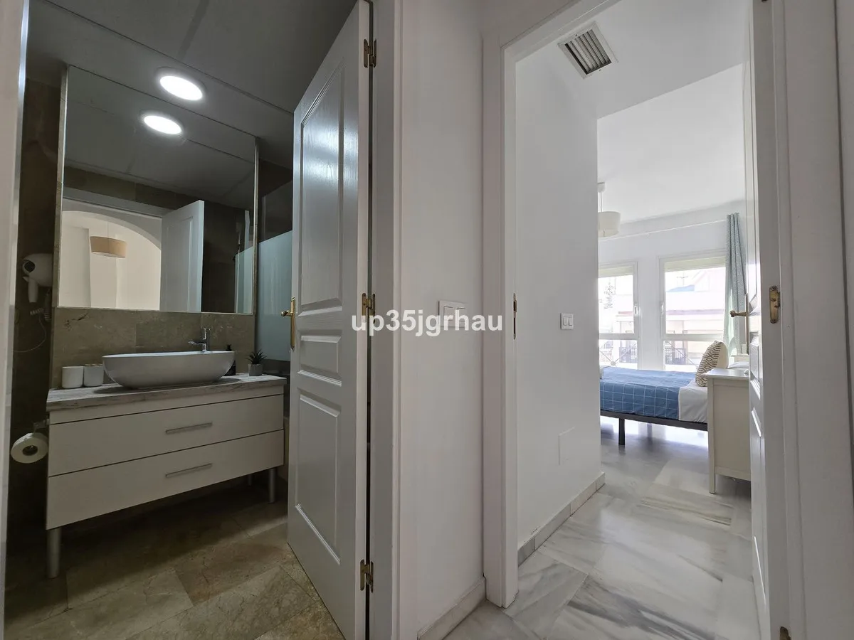 c741807c-1b34-4196-bd78-3bacd0e6e208