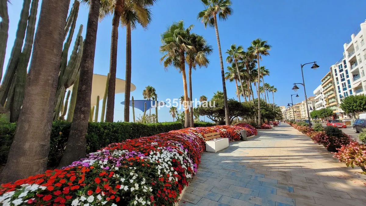 dc777ac2-2182-493e-a3ce-e1c1b4c5d621