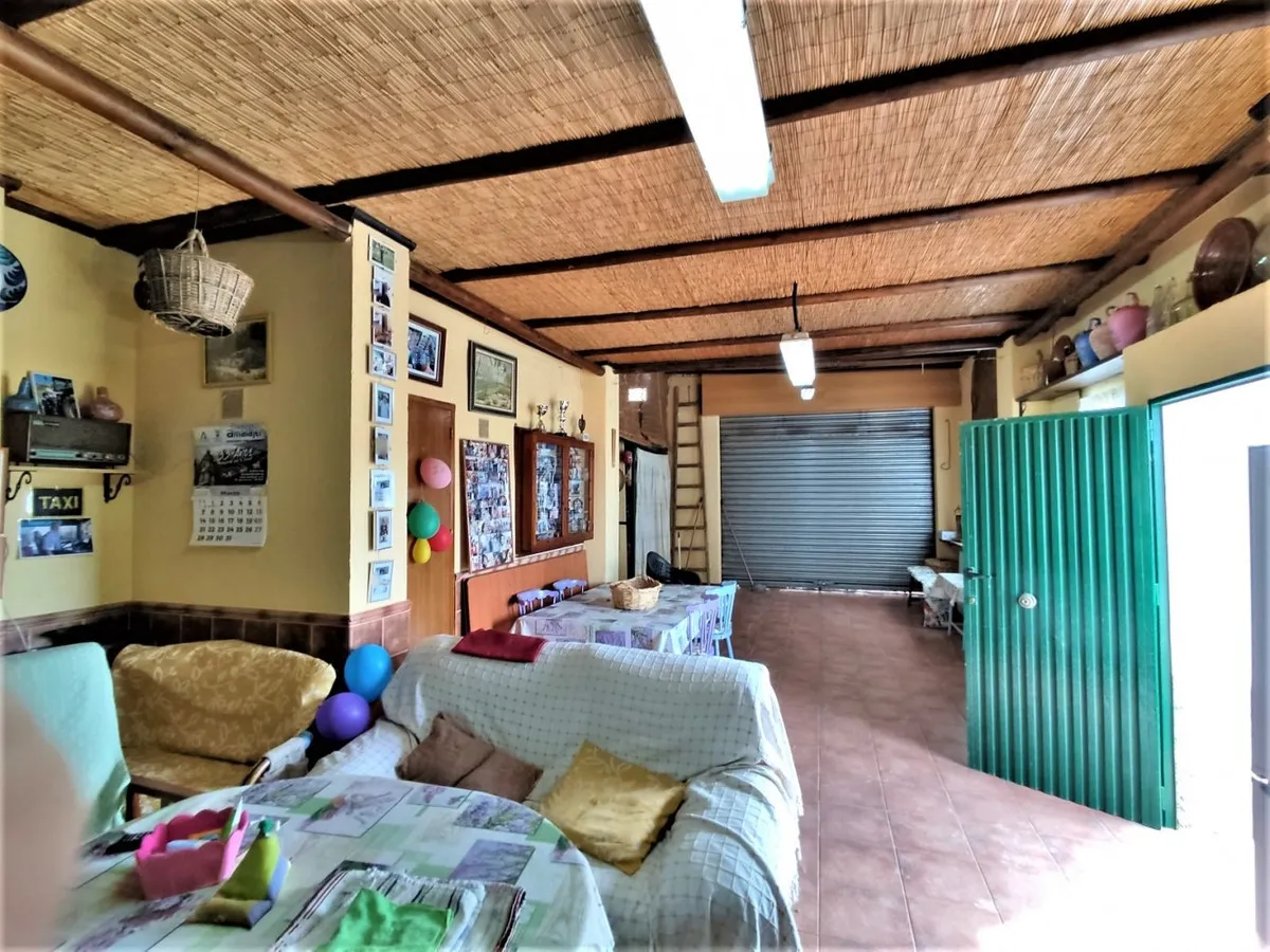 dbba798c-f93e-4a9c-a2b5-c625d3357d3e