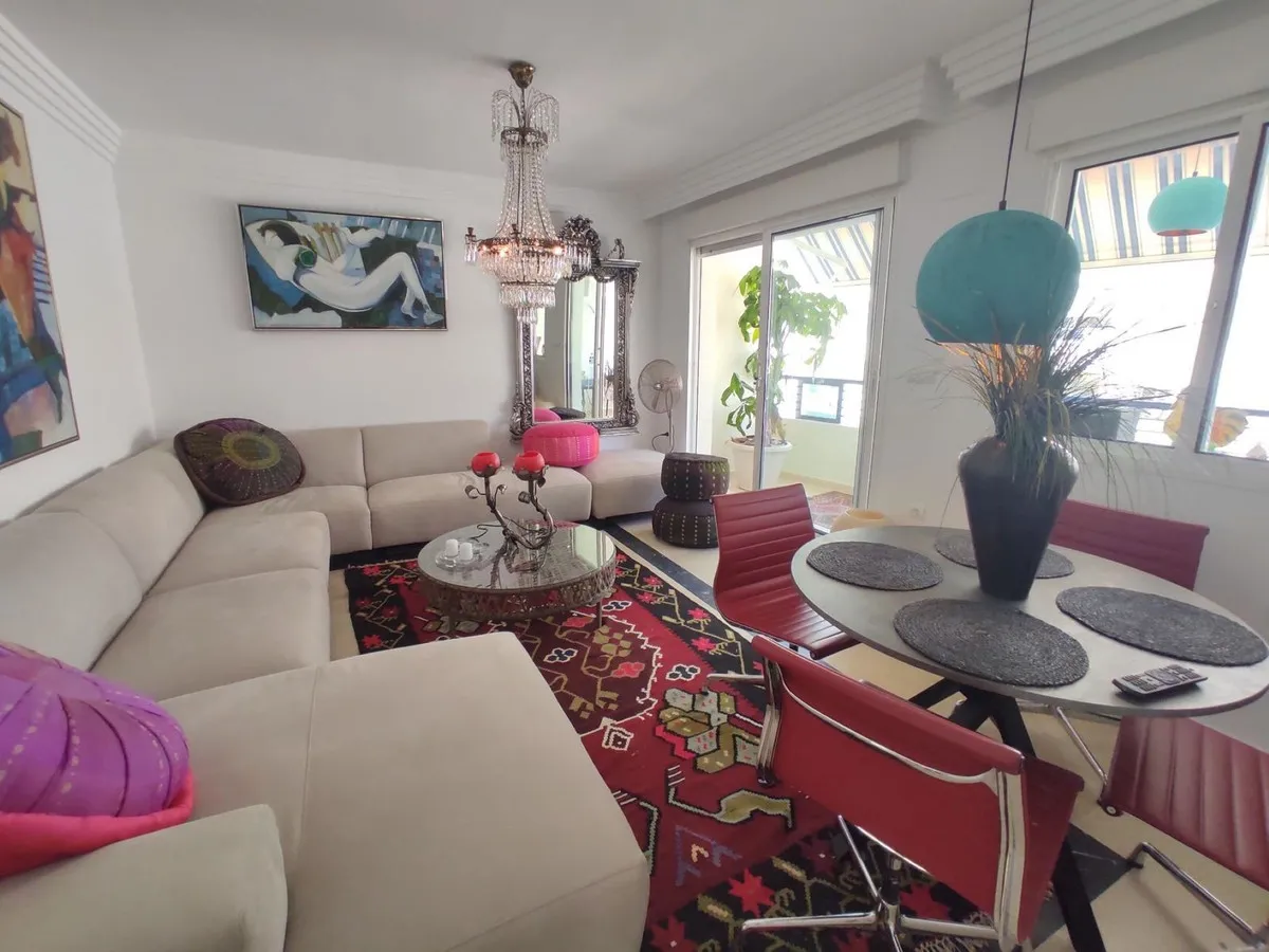 895e6748-1a4a-4c8f-8b53-8e757cb1e769