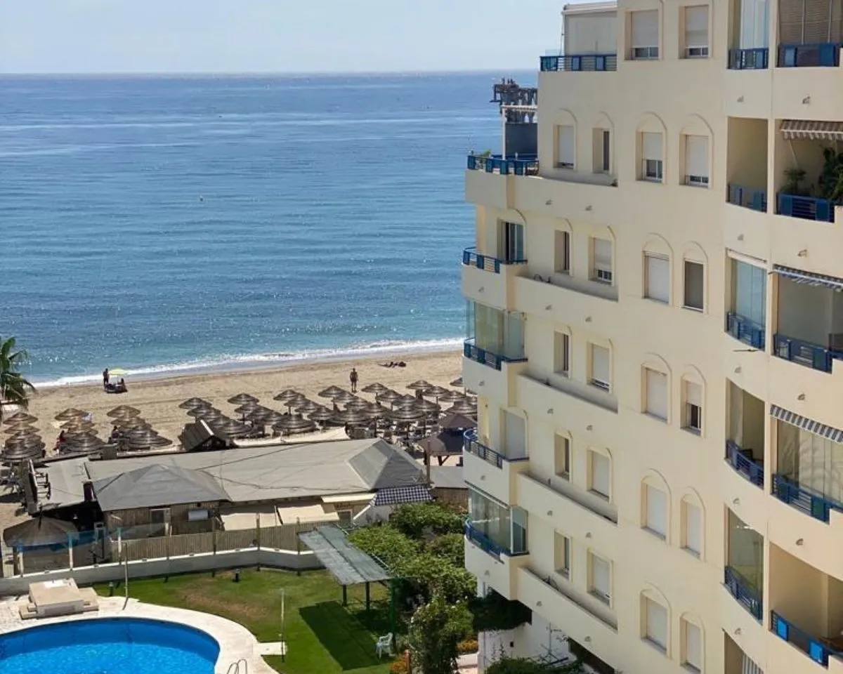 b9d96872-549b-4fc0-8089-0cde8f0c8835