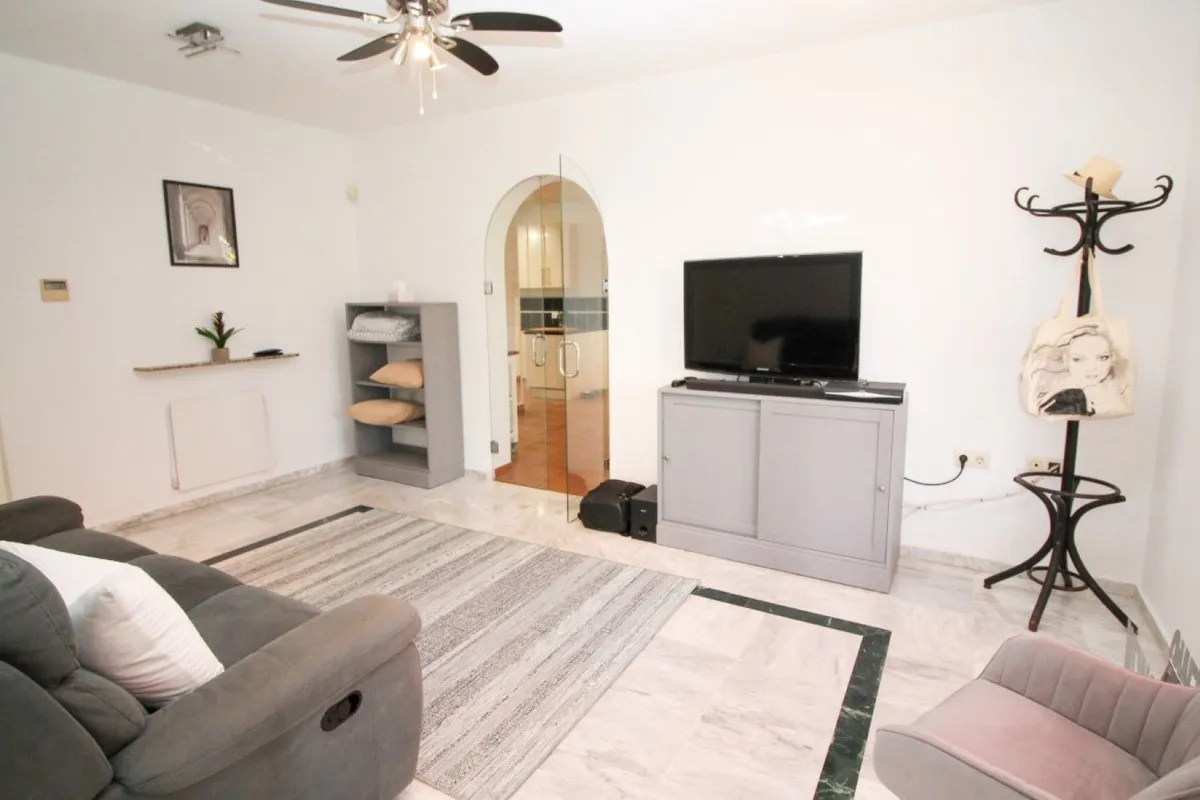 4cf35379-5a19-41db-9af5-ee16c997cf85