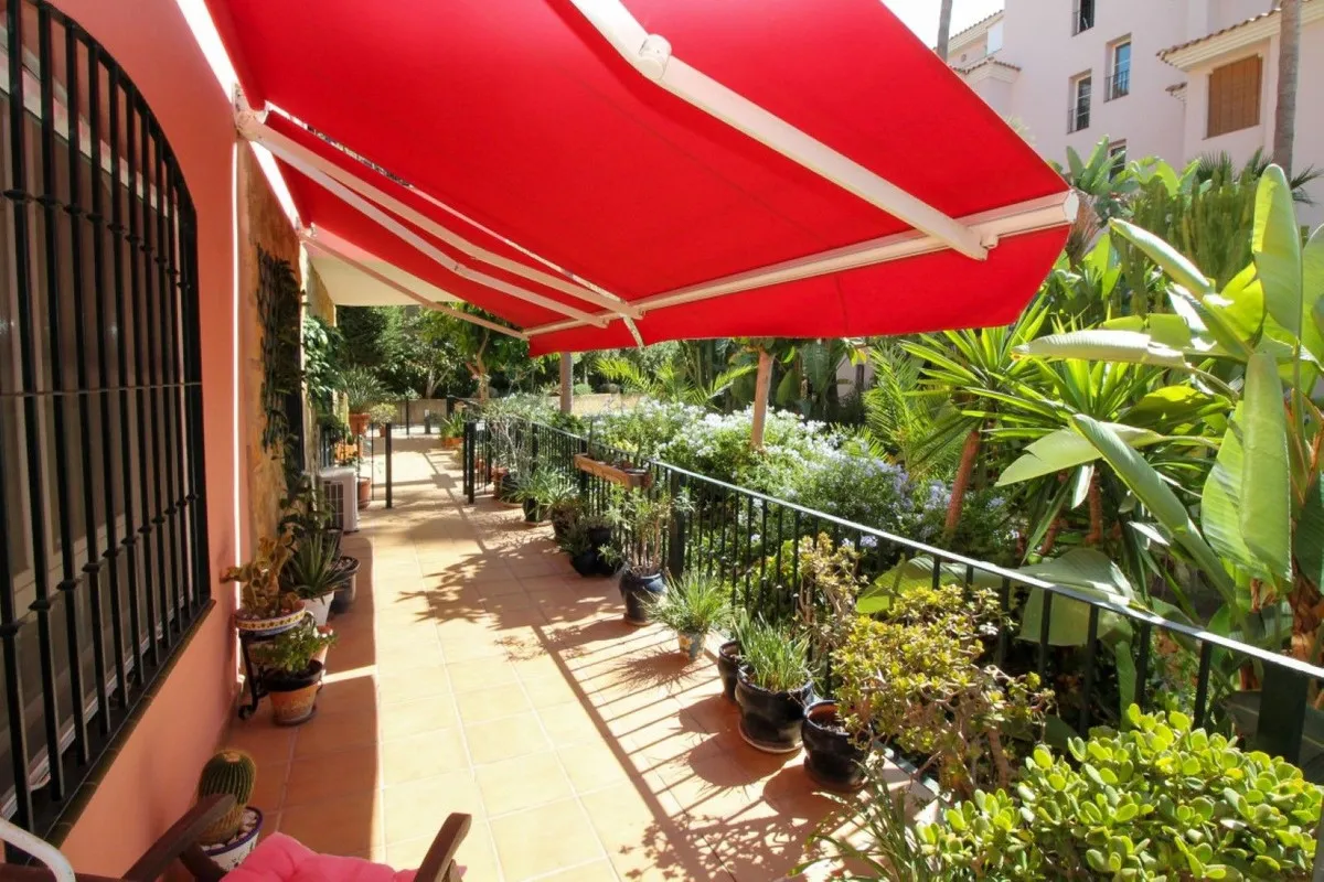 9a2c5543-287e-44c5-a1f9-c46035e1c8a2