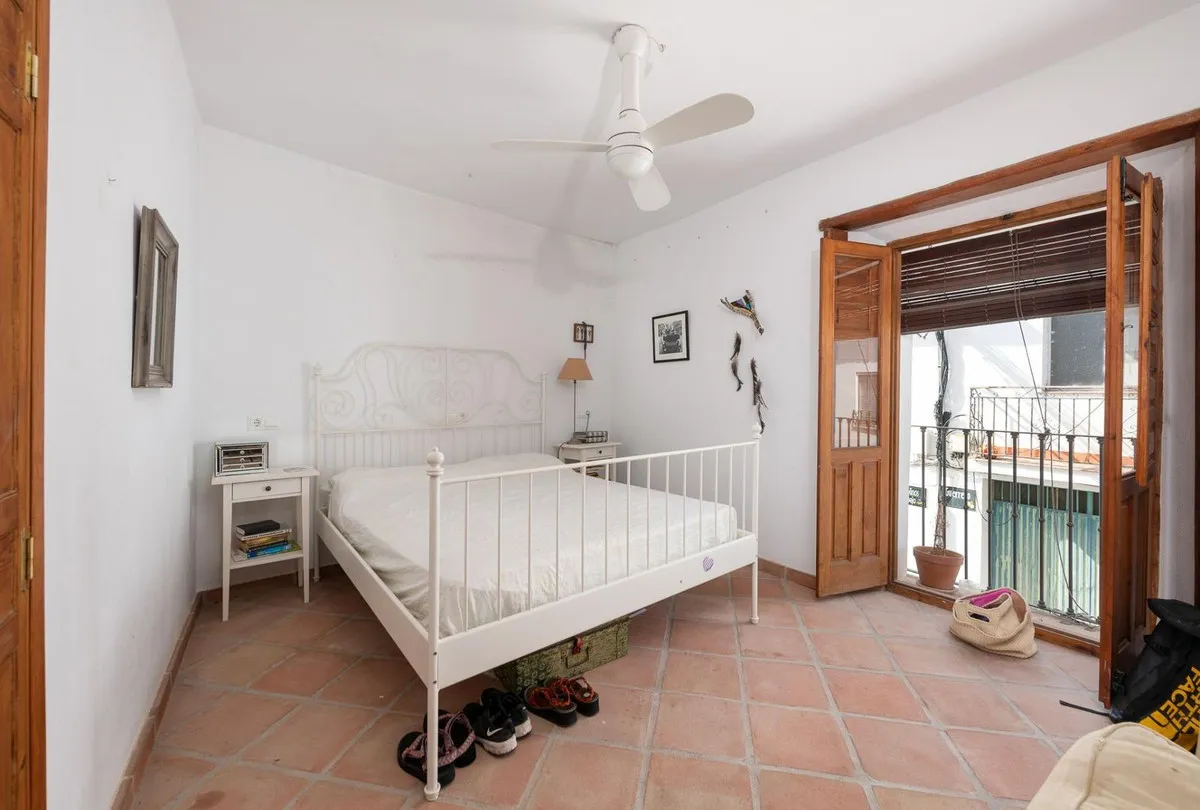 4c96989b-8e3b-444a-a96f-e182808d9700