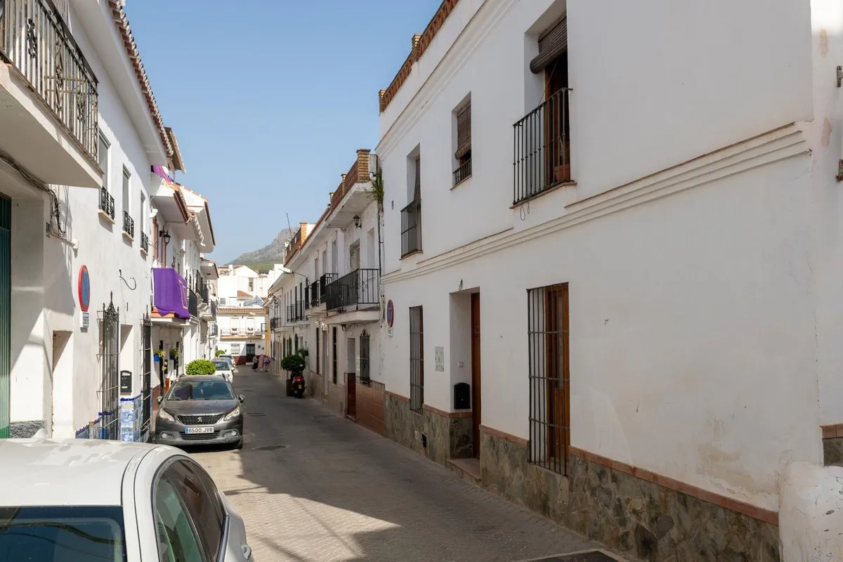 8d46e17f-d214-40ac-86f7-525c09e3dfdd