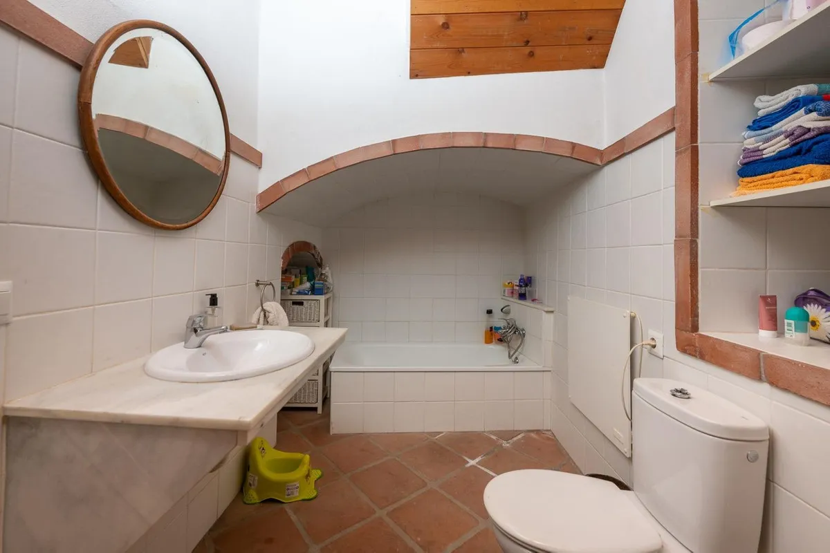 a7580deb-0ccb-443b-ab48-6162e0525589