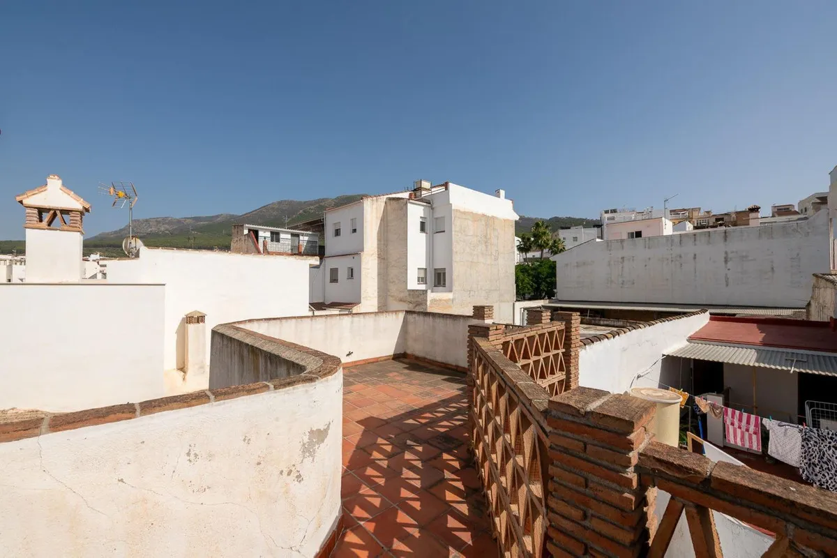 c3ba9106-e090-4e57-8785-62fd75799931