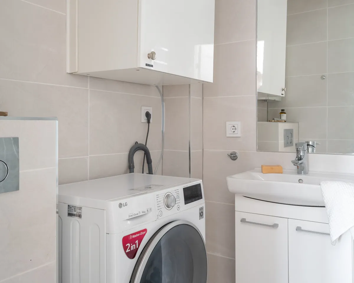 111ff8a2-2e1d-4633-b92e-b7fcd15724d7