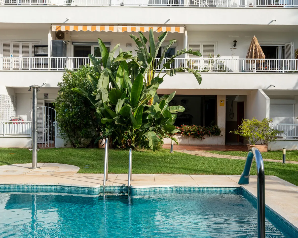 f0562b90-a537-4ef0-bd7b-d6cdbaee4bb6