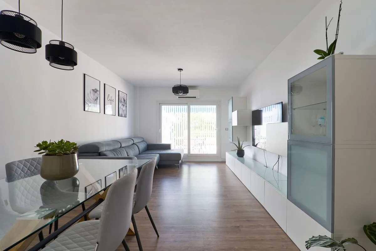 0e72e85a-d33f-4e0f-8d73-a466ee922550