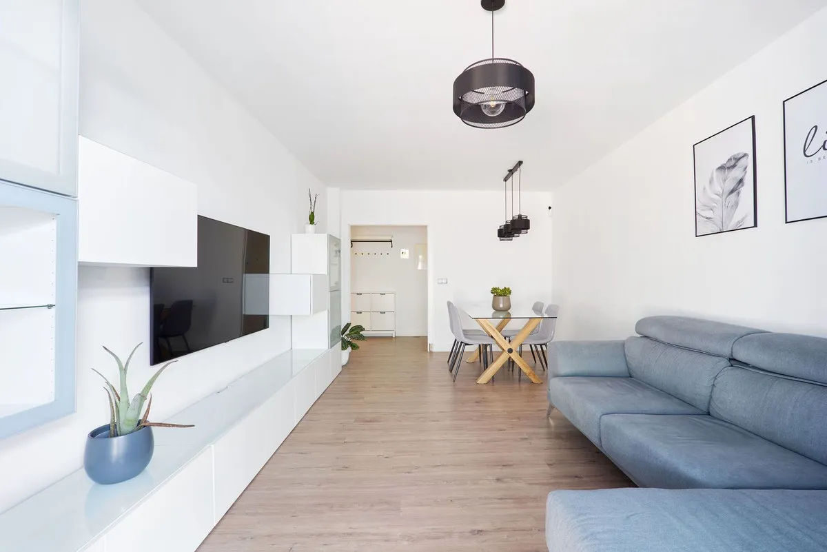 84673445-b7c0-4940-bf51-005f6cc5128d