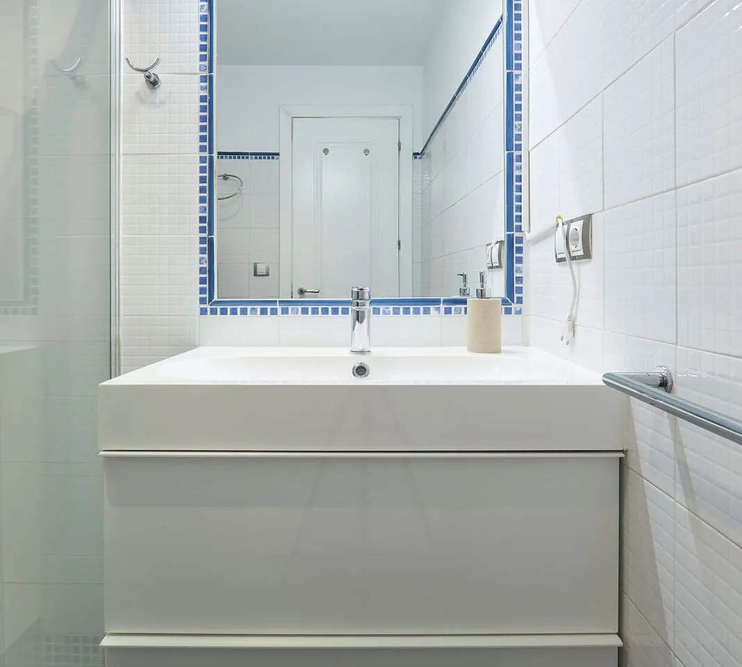 ac59e403-9a60-40e2-bed0-abcb8d6e3ffd