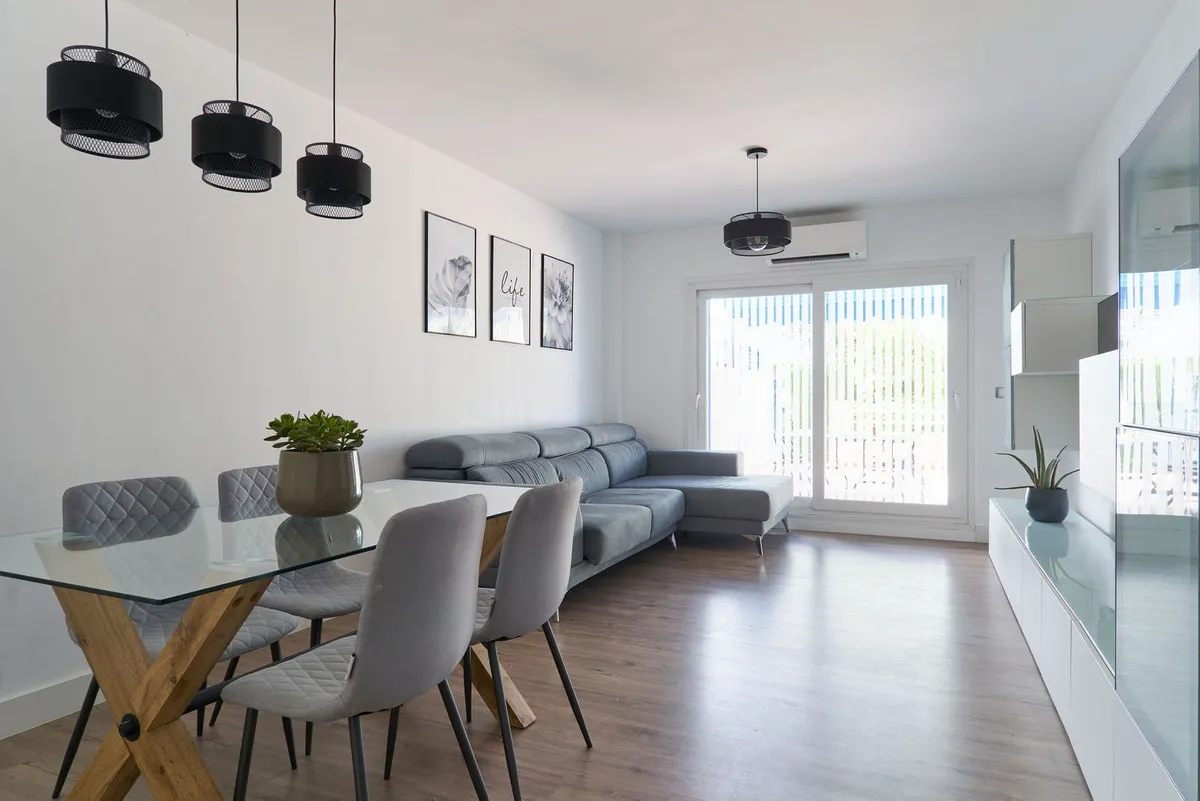 b5084284-6401-4a2c-9ebb-6c956fd9993d