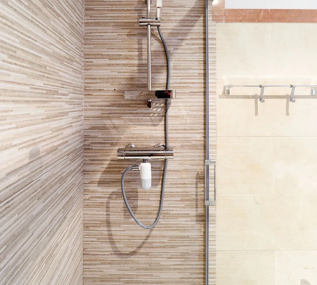 b723172d-ebe5-4624-ba20-2a7564e242bf