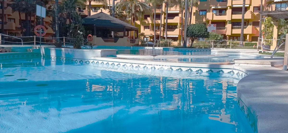 3a2bea37-fe6d-4ea4-8e51-8f1f8844df91