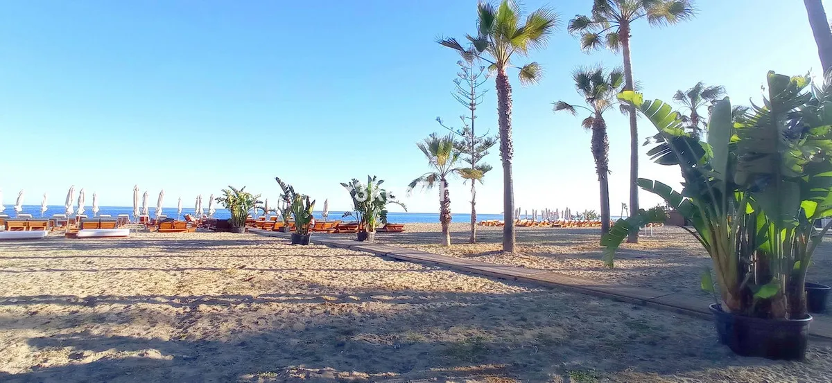 dd260428-76aa-427d-a08a-70d4c6362c24