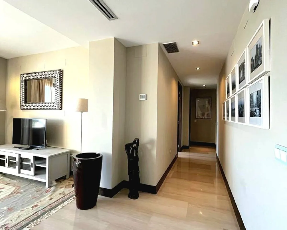 8ba302fd-7853-4ac9-9c68-28607e8b4948