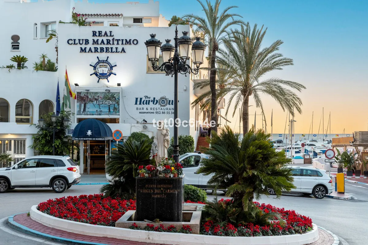 421c778b-085b-4943-999f-401258f1b66f