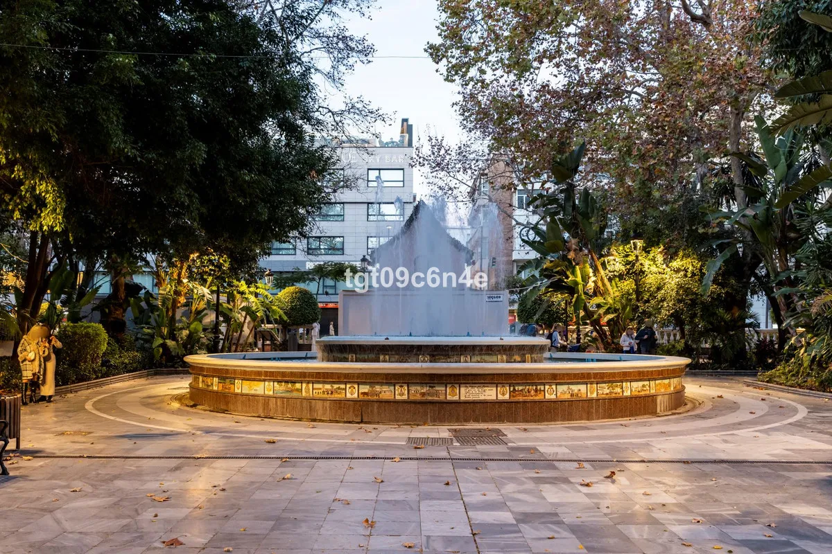 6db84157-f0e4-4173-bf32-13389cb8d771