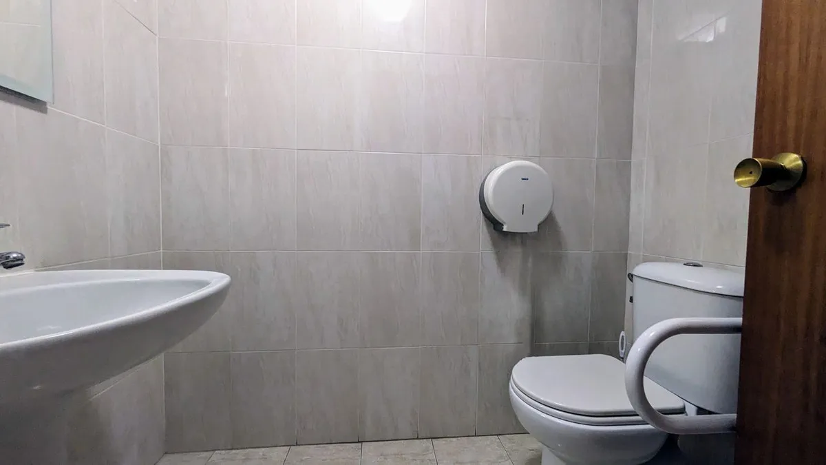 1c608693-a0f8-4889-9507-c8445331672b