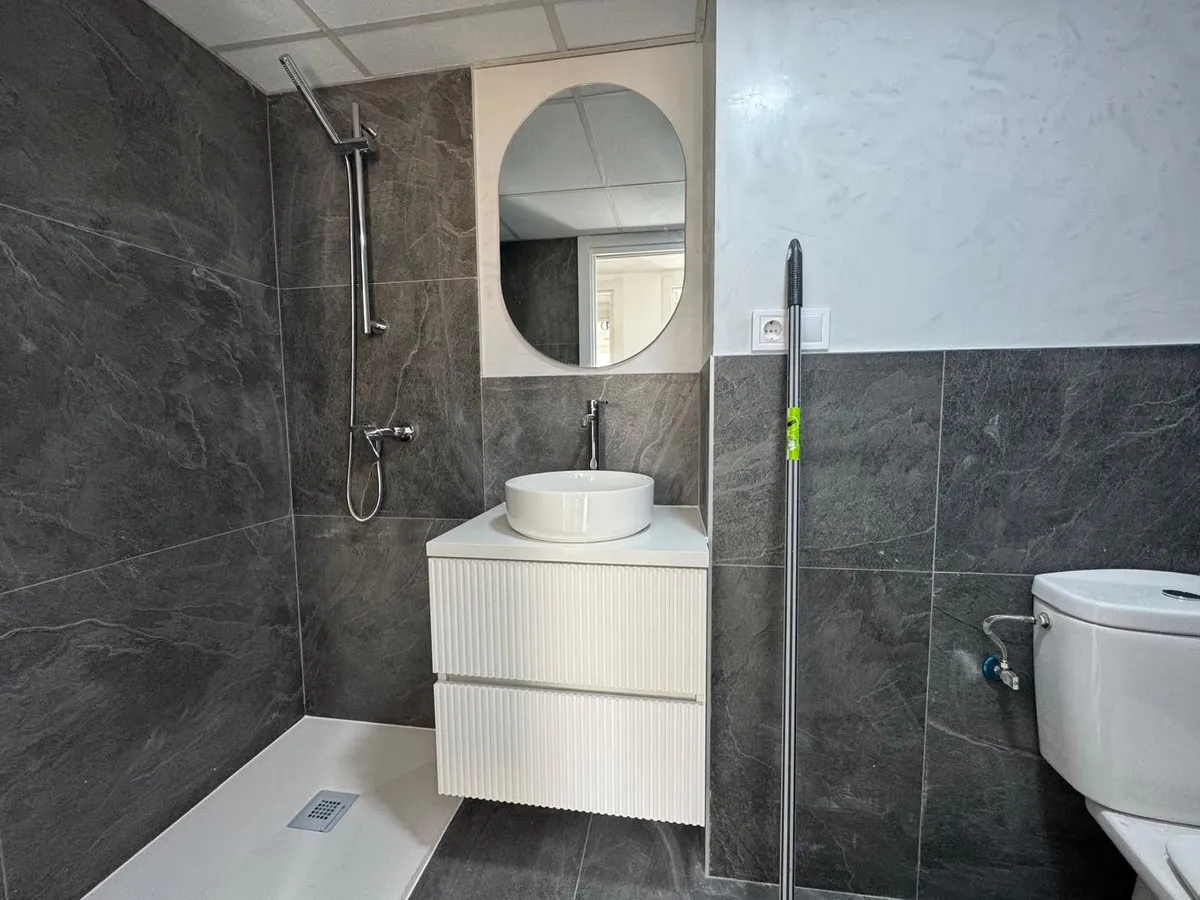 5f575073-2bc3-4296-bf34-fbe3c0567cca