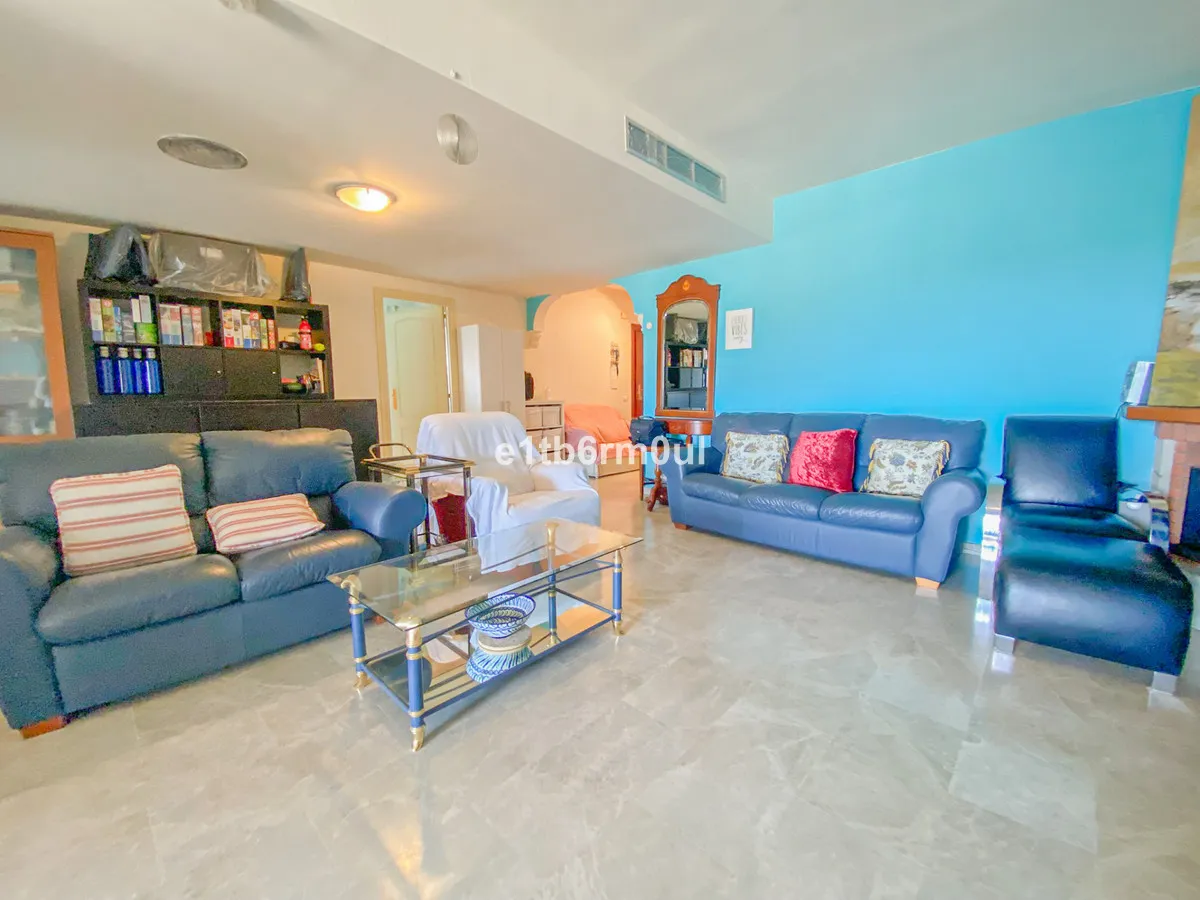 d01820e1-d891-442d-8033-c4018b0301df