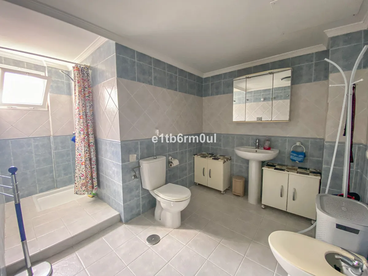 d80f6992-2ab9-4dba-ace0-40d21ce8e9b8