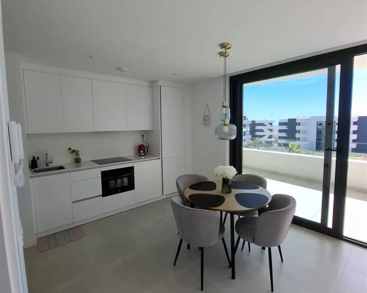 0d127ca4-0a82-46c4-a453-36410d06a9e9