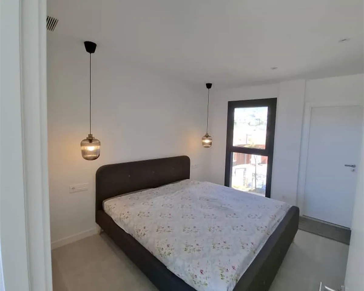 c970f8c2-3599-47b3-b8e5-f153e63f6386